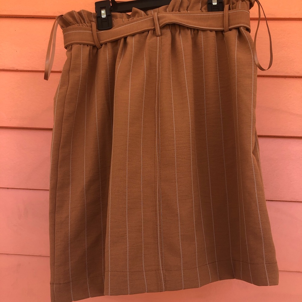 Skirt - Picture 2 of 4